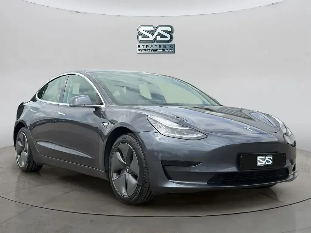 Used Tesla Model 3 Standard Range 177 kW (241 HP) 2019 Grey Sedan