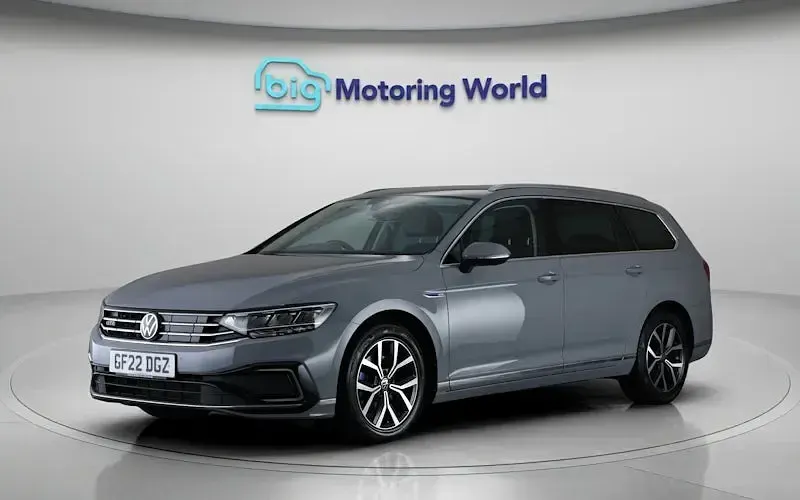 Used VW Passat GTE 218 HP (160 kW) 2022 Grey Estate