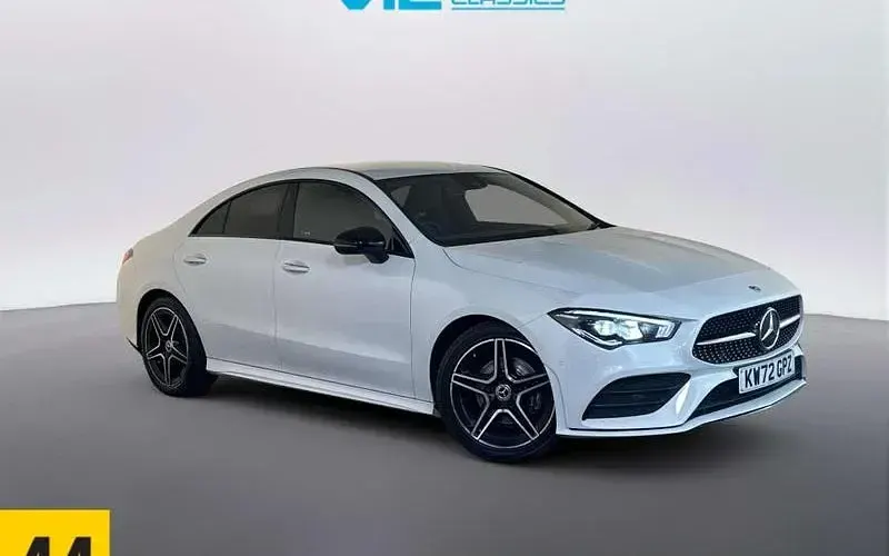 Używany Mercedes CLA180 AMG Line Premium 136 KM (100 kW) 2022 Sedan/Limuzyna