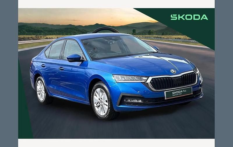 Used Skoda Octavia SE Technology 110 HP (80 kW) 2023 Blue Hatchback