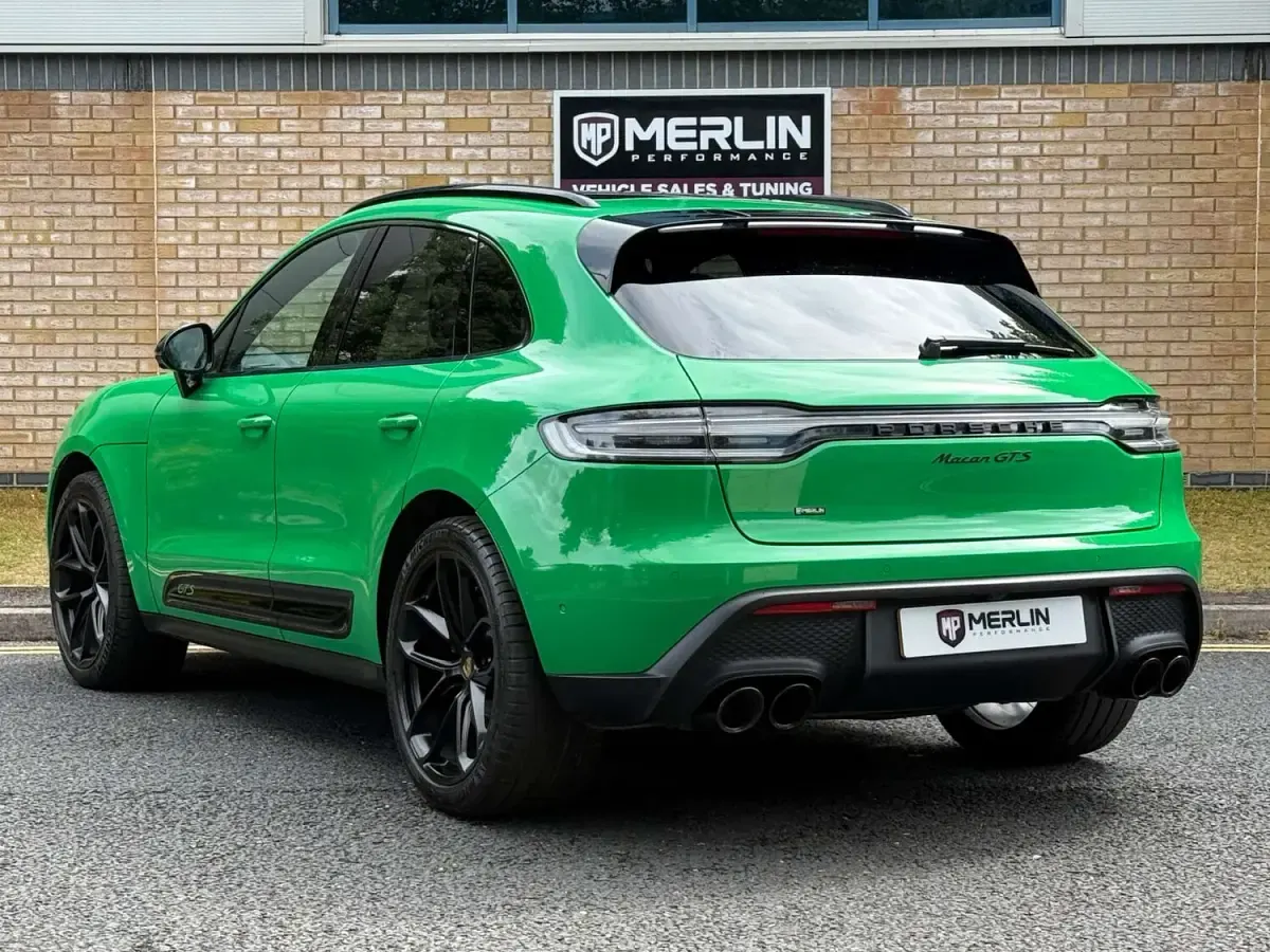 Used Porsche Macan GTS 440 HP (323 kW) 2022 Green SUV