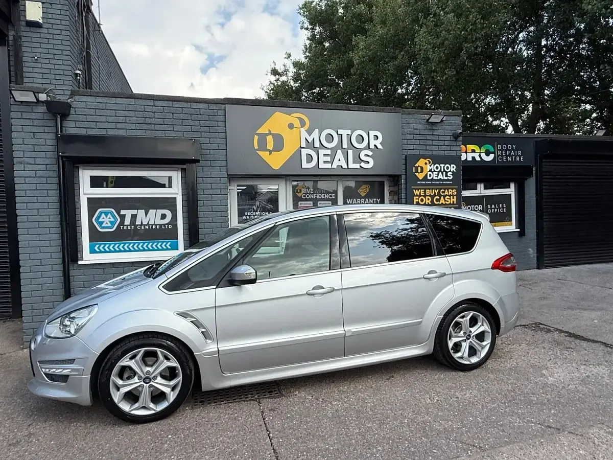 Used Ford S-MAX Titanium X 200 HP (147 kW) 2013 Silver MPV
