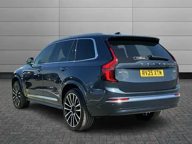 Used Volvo XC90 Ultra 247 HP (181 kW) 2025 SUV