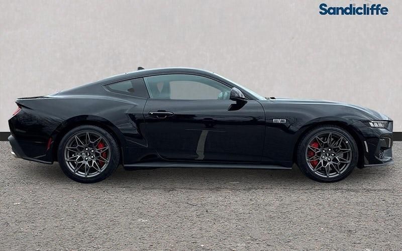 Used Ford Mustang GT Fastback 446 HP (328 kW) 2024 Absolute black (premium colour) Coupe