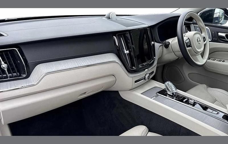 Used Volvo XC60 Ultra 449 HP (330 kW) 2025 Black SUV