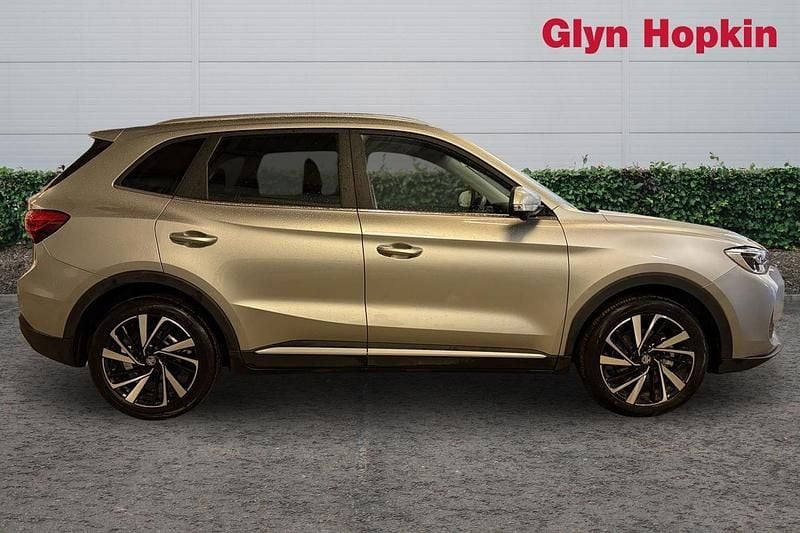 Used MG ZS Trophy 2025 Silver Hatchback