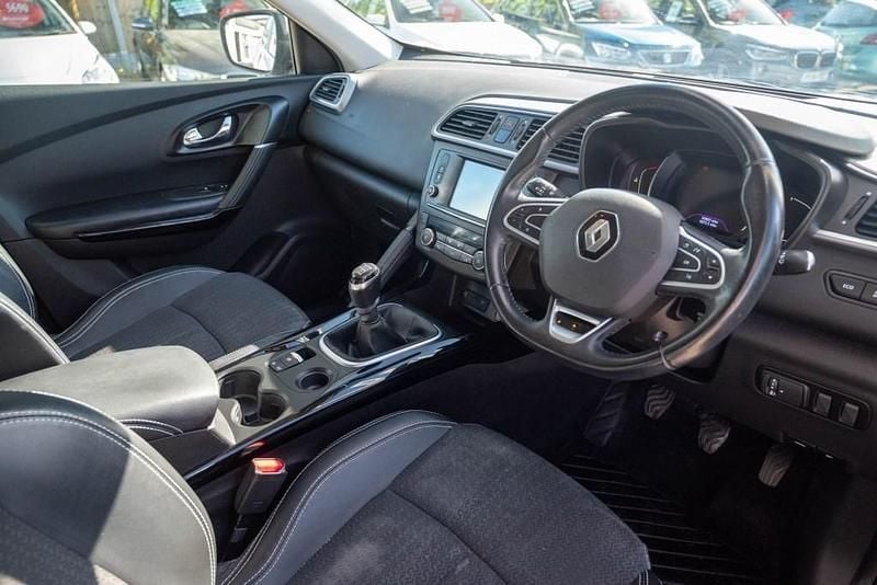 Begagnad Renault Kadjar Dynamique 130 HK (95 kW) 2018 Silver SUV