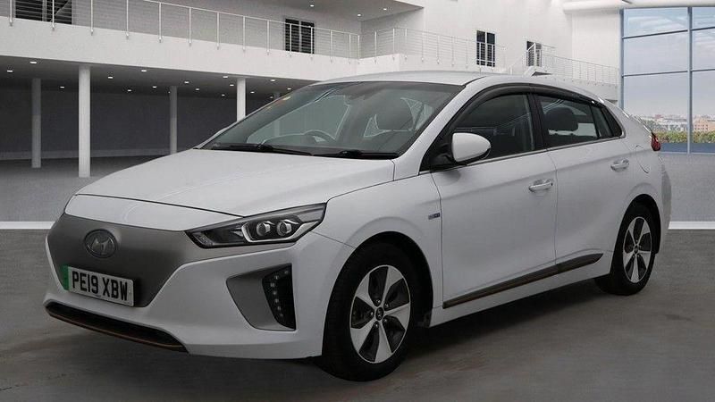 White Used 2019 Hyundai Ioniq Premium Sedan | £8,990 (Good price) - Image 1/4
