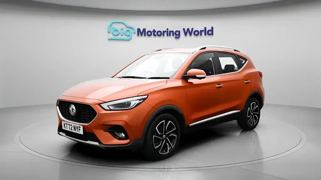 Używany MG ZS 2023 Pomarańczowy SUV