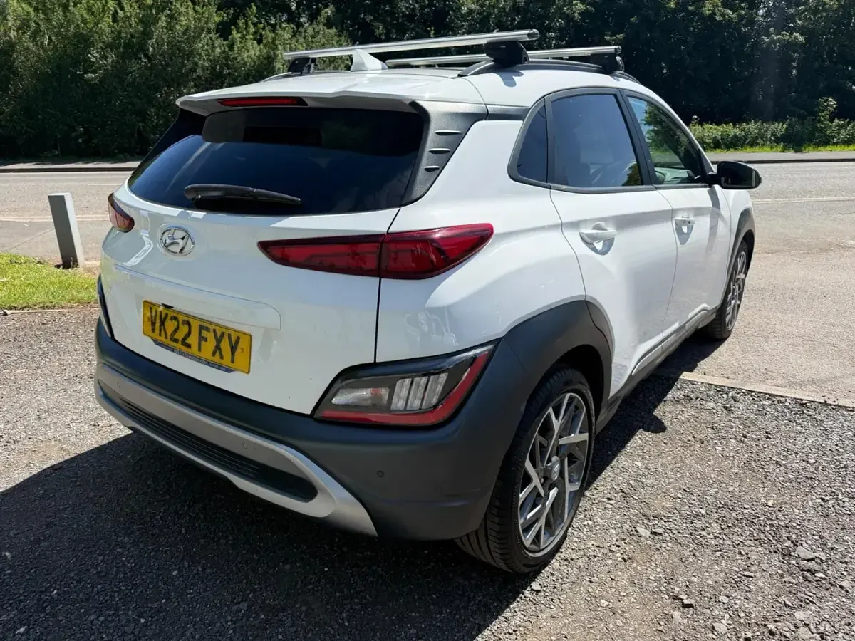 Used Hyundai Kona Ultimate 141 HP (103 kW) 2022 White SUV