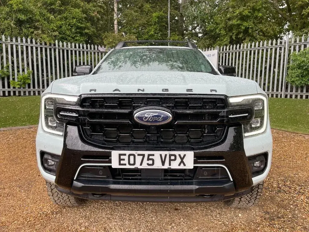 Used Ford Ranger 281 HP (206 kW) 2025 Grey Pickup
