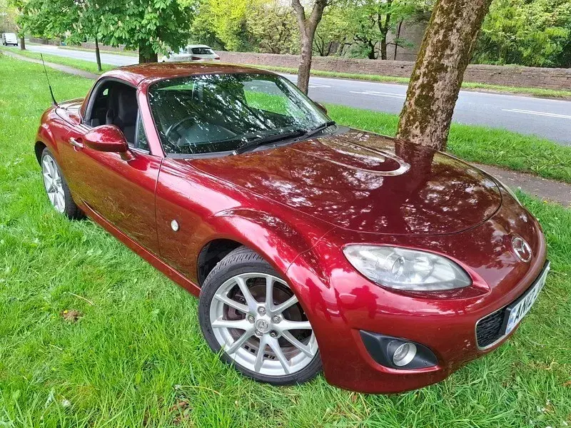 Usado Mazda MX5 Inclusive 160 HP (117 kW) 2012 Vermelho Cabrios