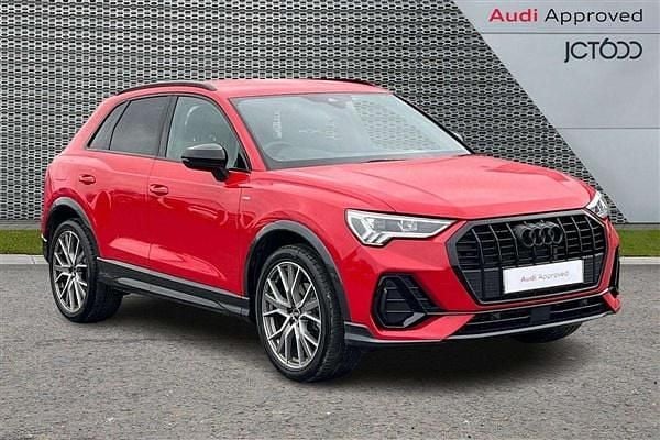 Used Audi Q3 Black Edition 147 HP (108 kW) 2024 Red SUV