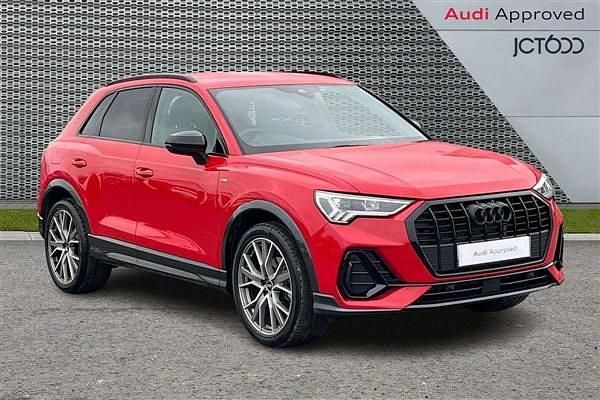 Used Audi Q3 Black Edition 150 HP (110 kW) 2024 Red SUV