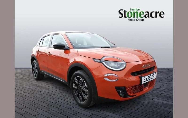 New Fiat 600 La Prima 134 HP (98 kW) 2025 Orange SUV