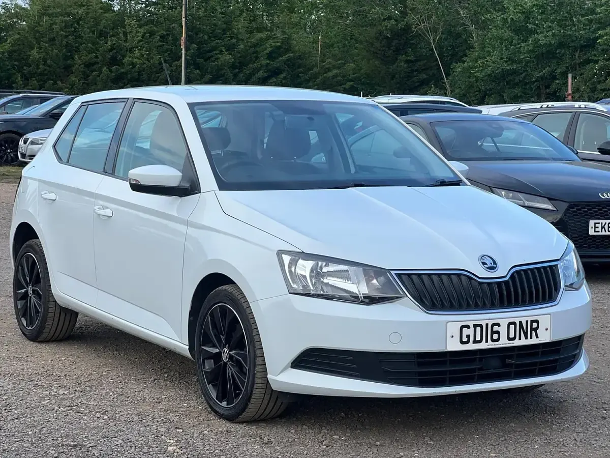 Used Skoda Fabia SE 2016 White Hatchback