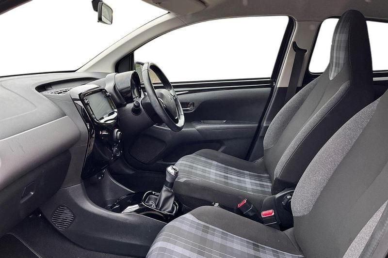Raven black Used 2020 Peugeot 108 Allure Hatchback | £8,490 (Fair price) - Image 1/4