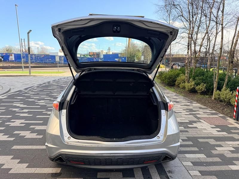 Used Honda Civic ES 138 HP (101 kW) 2008 Silver Hatchback