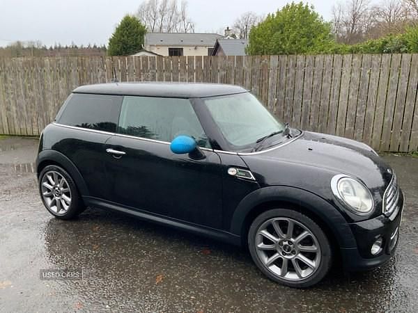Black Used 2013 Mini Cooper D Hatch Hatchback | £3,825 (Fair price) - Image 1/4