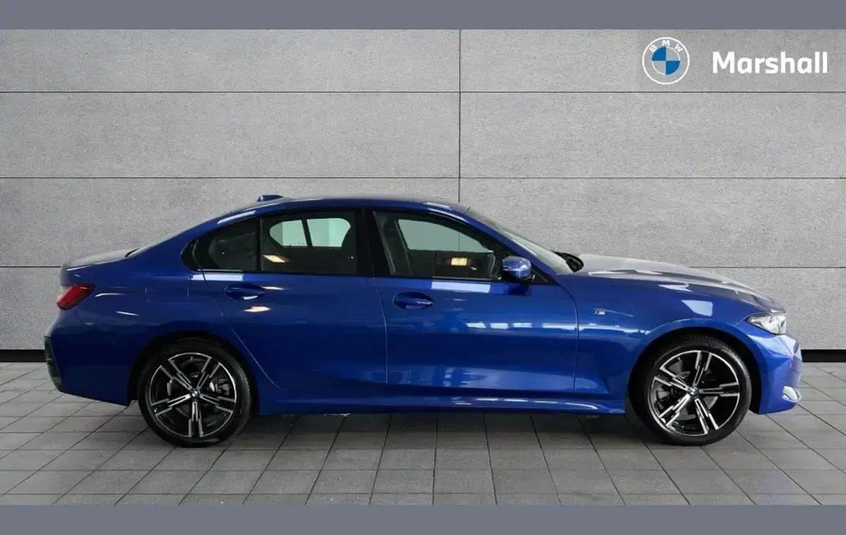 Used BMW 330 M Sport 288 HP (211 kW) 2025 Blue Sedan