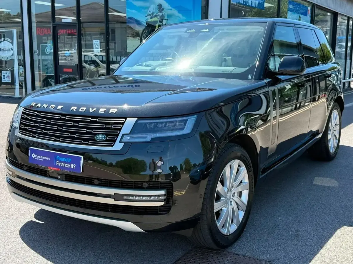 Used Land Rover Range Rover SE 2022 Black SUV
