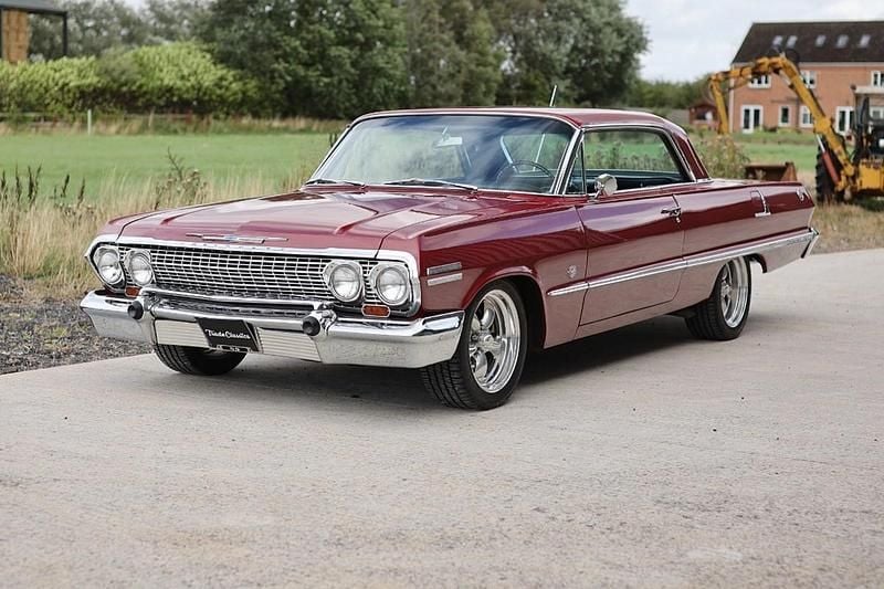 Maroon Used 2015 Chevrolet Impala Sedan | £38,950 - Image 1/3
