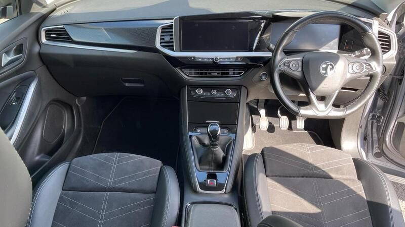Grey Used 2023 Vauxhall Grandland X Ultimate SUV | £19,101 (A bit pricey) - Image 1/4