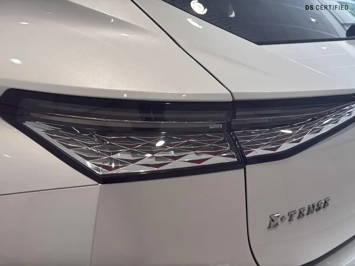Used DS Automobiles DS4 Rivoli 222 HP (163 kW) 2025 White SUV