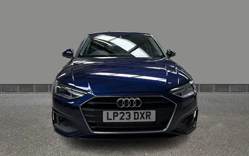 Used Audi A4 Premium 150 HP (110 kW) 2023 Blue Sedan