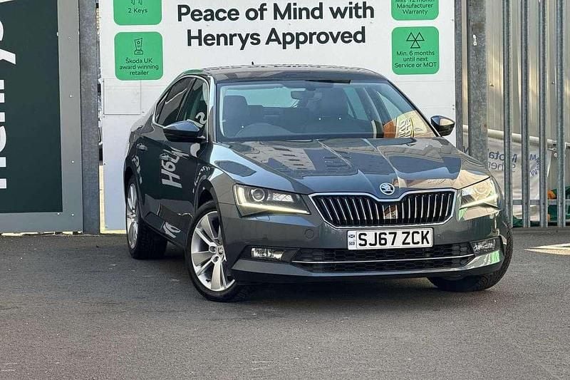 Quartz grey metallic Used 2017 Skoda Superb SE L Executive Hatchback | £12,495 (Super price) - Image 1/4