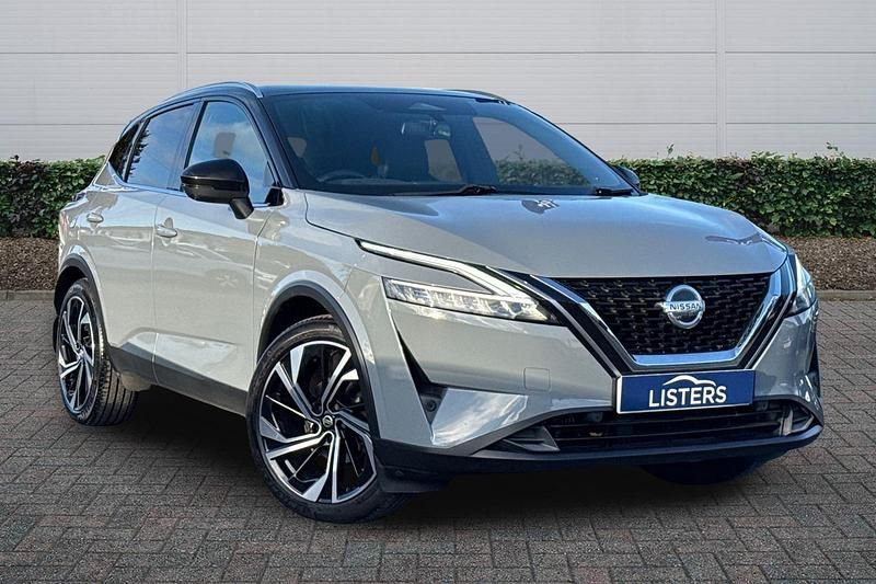 Grey Used 2021 Nissan Qashqai Tekna+ SUV | £17,391 (Expensive) - Image 1/4