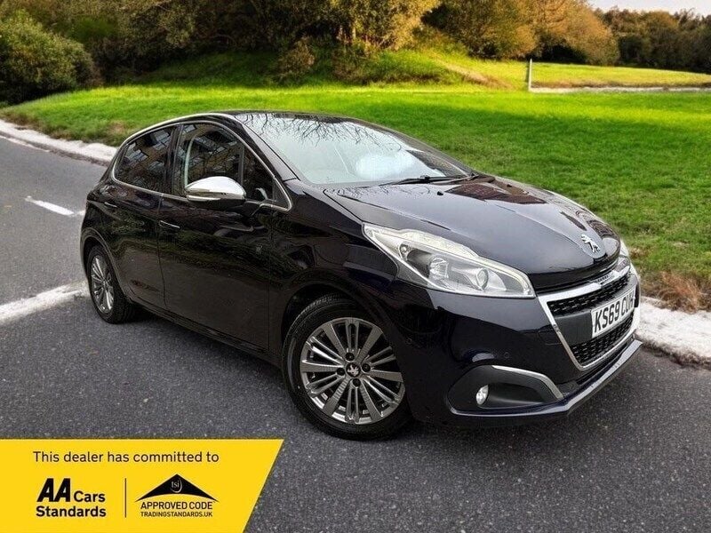 Blue Used 2019 Peugeot 208 S Hatchback | £3,995 (Good price) - Image 1/4