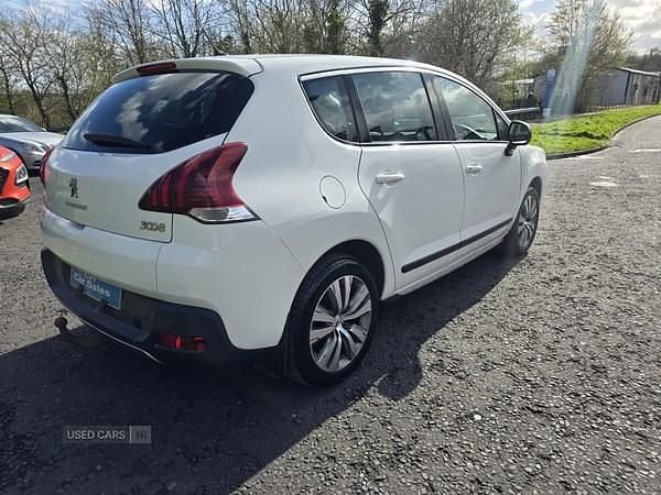 Used Peugeot 3008 Active 2016 White Hatchback