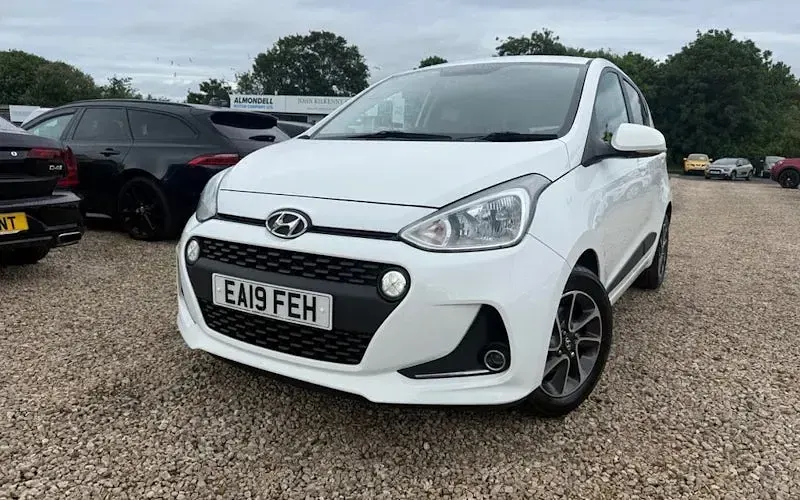 Used Hyundai i10 Premium 100 HP (73 kW) 2019 Hatchback