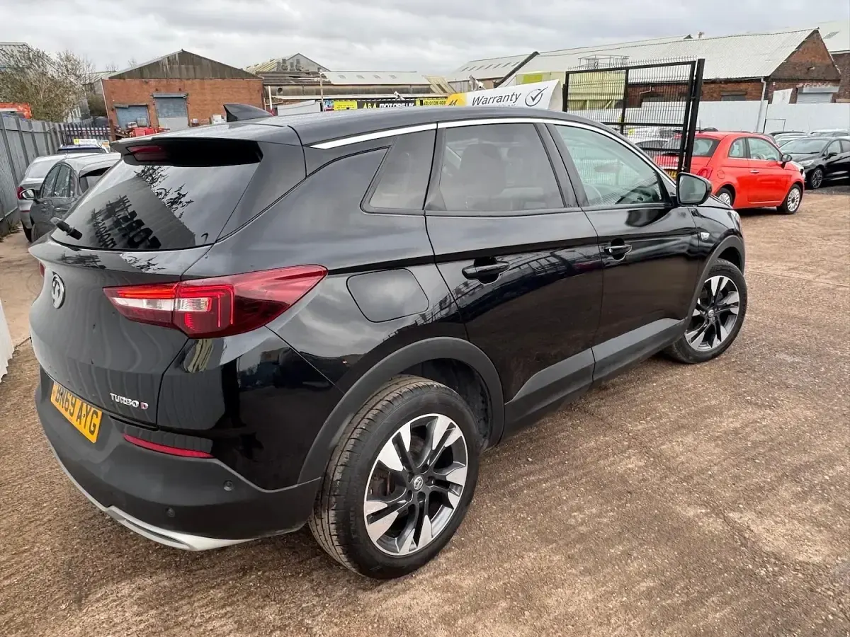 Used Vauxhall Grandland X Sport 175 HP (128 kW) 2019 Black SUV