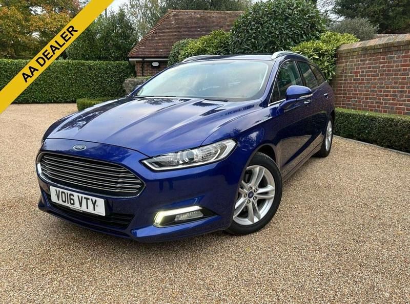 Used Ford Mondeo Zetec 160 HP (117 kW) 2016 Blue Estate