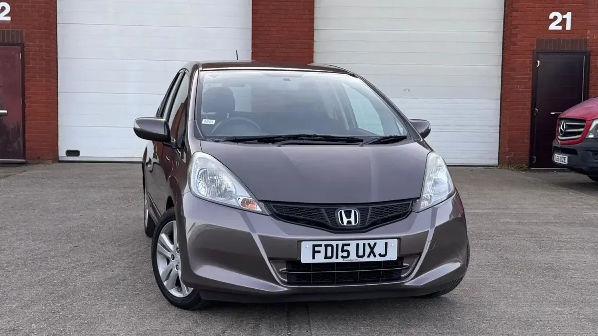 Używany Honda Jazz ES 2015 Brązowy Hatchback