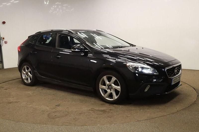 Black Used 2013 Volvo V40 CC Estate | £4,990 (Good price) - Image 1/1