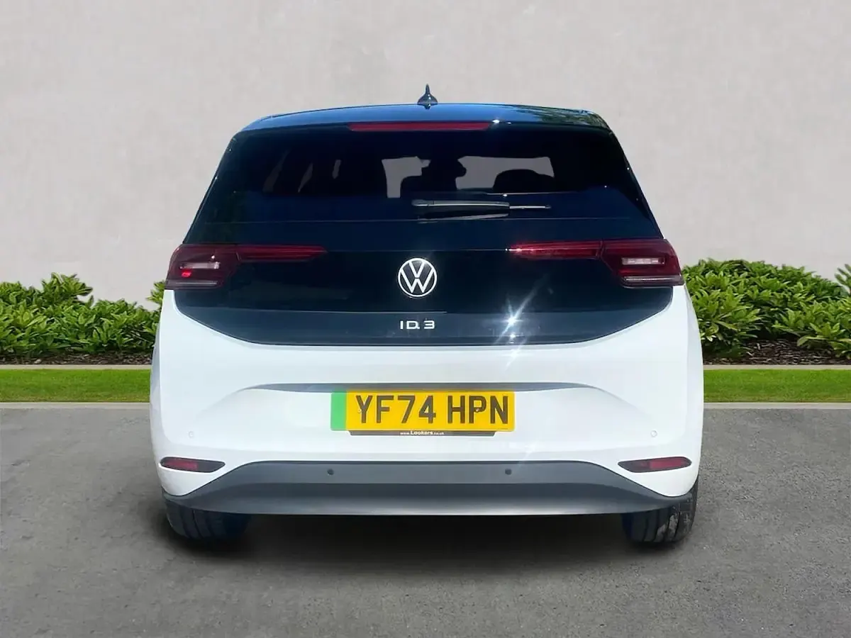 Used VW ID.3 Pro 150 kW (204 HP) 2024 White Hatchback