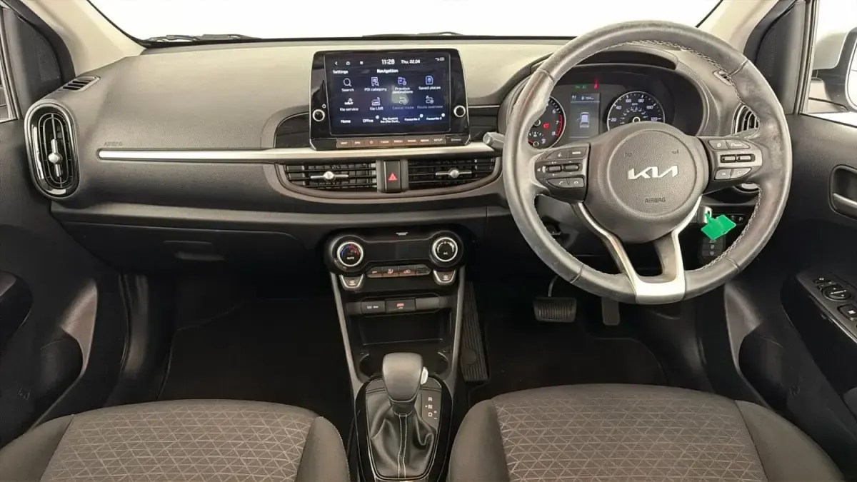 Second-hand Kia Picanto 66 CP (48 kW) 2023 Argintiu Hatchback
