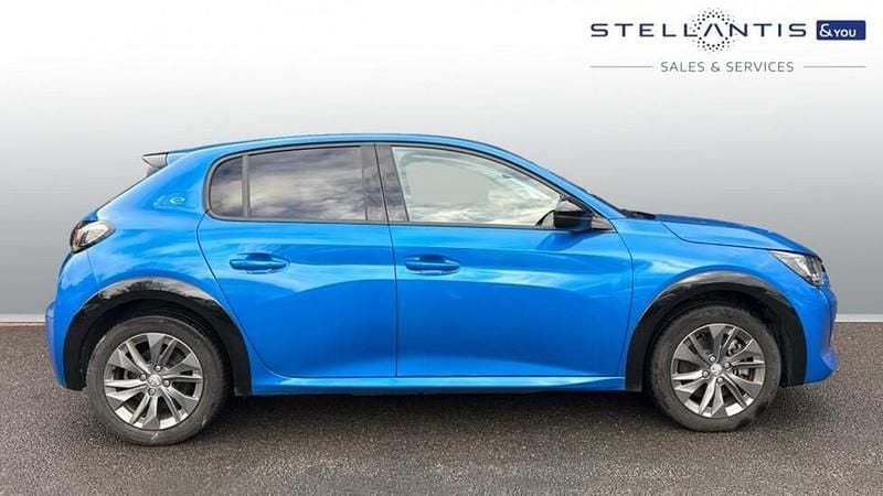 Blue Used 2022 Peugeot e-208 Allure Premium Hatchback | £12,556 (Good price) - Image 1/4