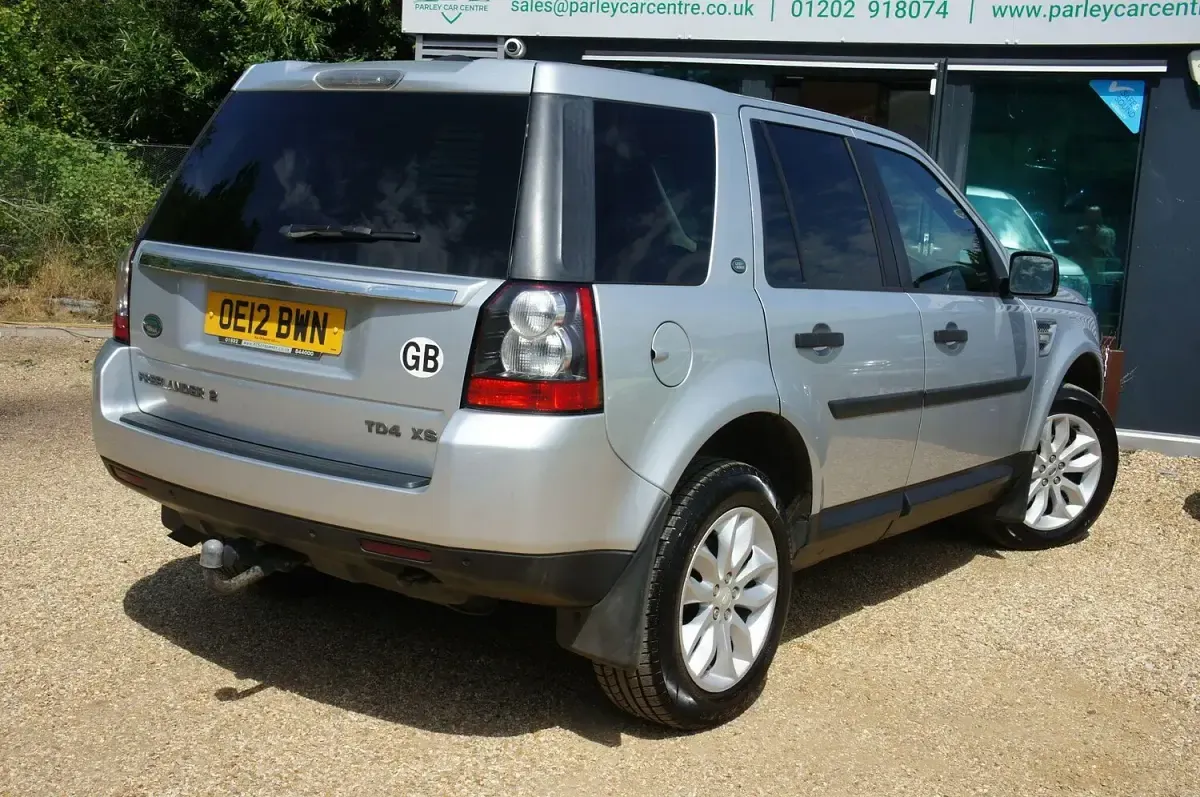 Used Land Rover Freelander 2 S 150 HP (110 kW) 2012 Silver SUV