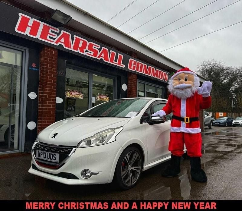 White Used 2013 Peugeot 208 GTi Hatchback | £3,500 (Fair price) - Image 1/4