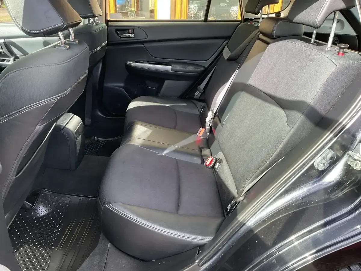 Used Subaru Impreza 114 HP (83 kW) 2017 Grey Hatchback