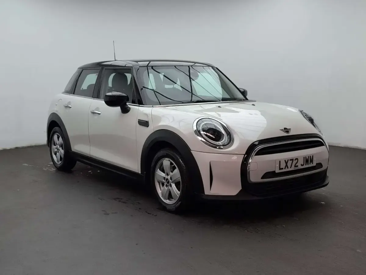 Used Mini Cooper Classic 2023 White Hatchback