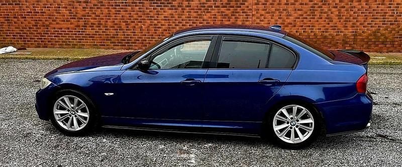 Used BMW 320 Sport Line 2011 Blue Sedan