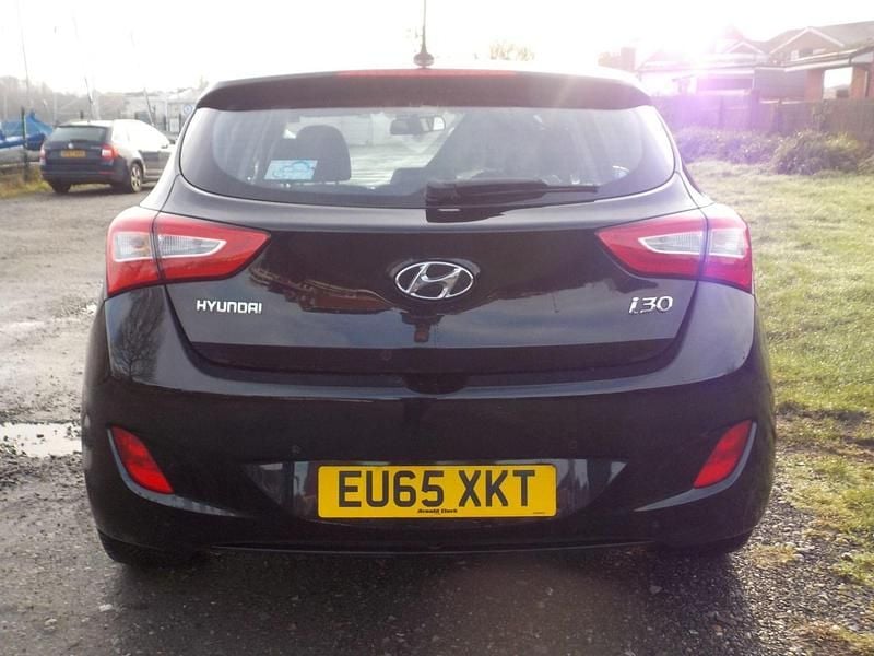 Used Hyundai i30 Premium 136 HP (100 kW) 2015 Black Hatchback