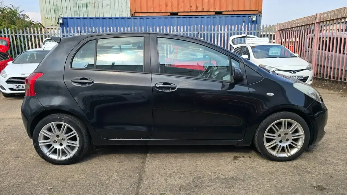Used Toyota Yaris SR 2008 Black Hatchback