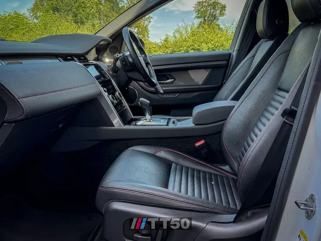 Used Land Rover Discovery Sport SE Dynamic 2020 White SUV