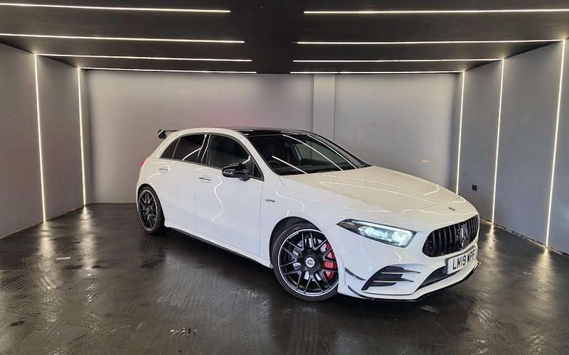 Begagnad Mercedes A35 AMG Premium Plus 306 HK (225 kW) 2022 Halvkombi